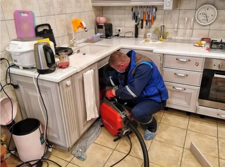 İzmit Tuvaletm Tıkandı